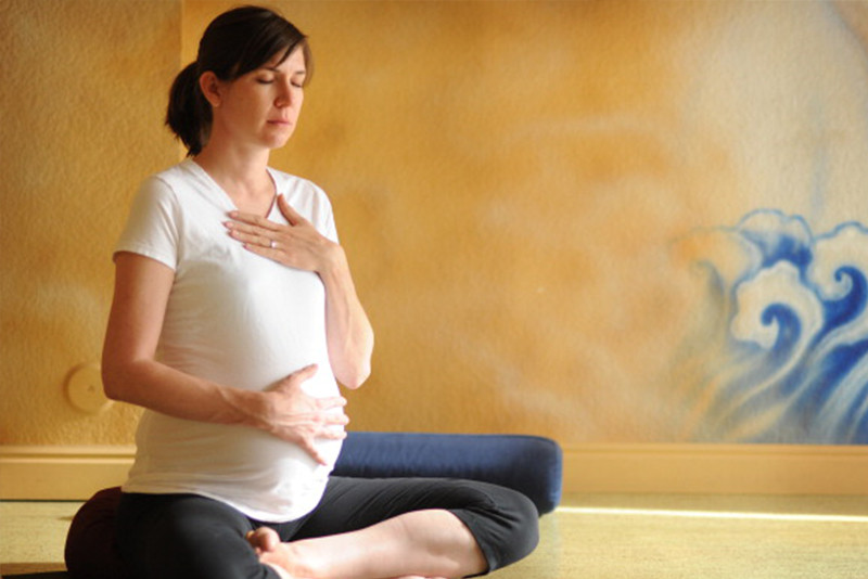تمارين التنفس العميق للحامل لتسهيل عملية الولادة