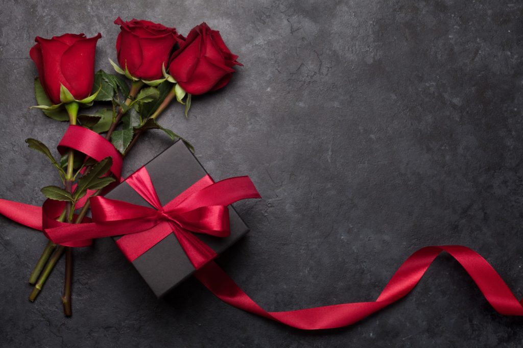 كيفية اختيار هدايا عيد الحب في 2021؟
