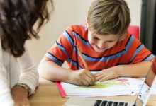 كيفية تعلم القراءة والكتابة في 6 خطوات ممتعة لطفلك؟