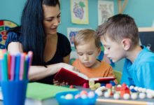 كيفية تعلم النطق عند الاطفال؟ 4 طرق لتعليم صغيرك النطق السليم
